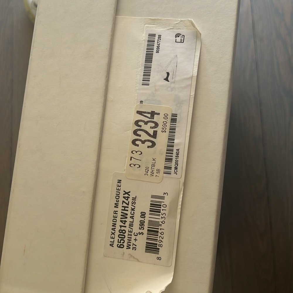 Alexander McQueen white sneakers size 37,5 or 7,5 - Picture 10 of 11